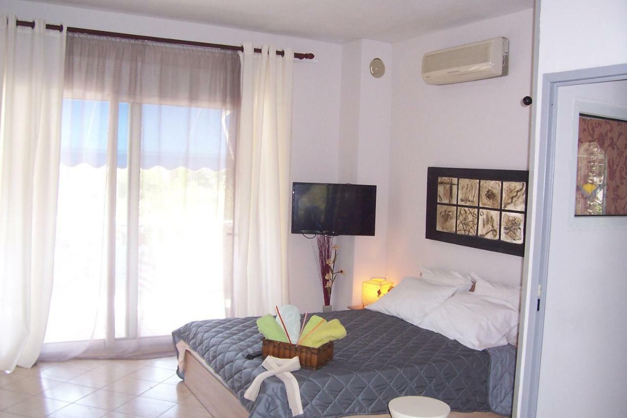 Christina'S House Apartment Nea Iraklitsa ภายนอก รูปภาพ