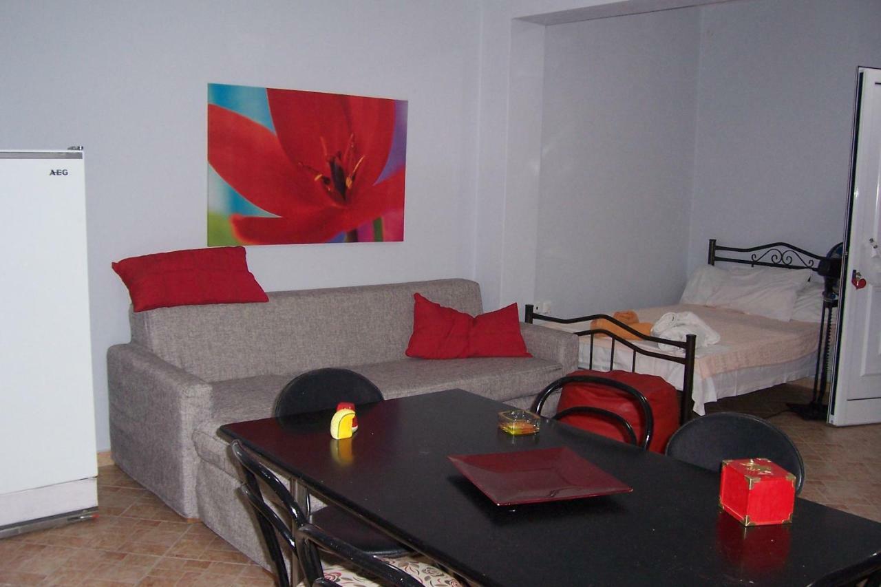 Christina'S House Apartment Nea Iraklitsa ภายนอก รูปภาพ